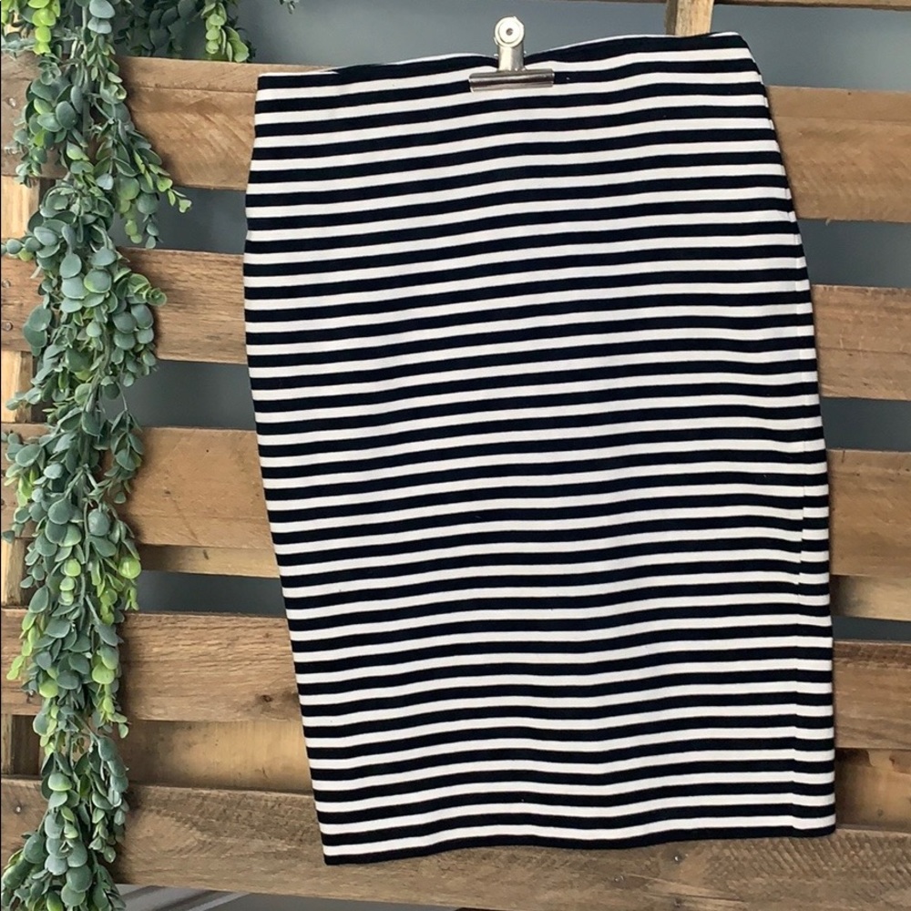 MERONA Pencil Skirt~ STRETCH/ EXTENSIBLE
